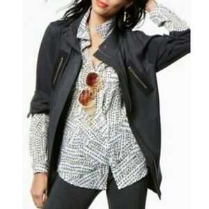 CABI Women’s Black White Long Sleeve Split Back Blouse Size Medium Style #3255